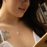 Collar cojín de circón y cadena delgada diamantada en plata ley 925 certificada