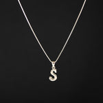 Collar con letra inicial en plata ley 925