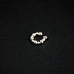 Ear cuff con esferas o balines en plata ley 925