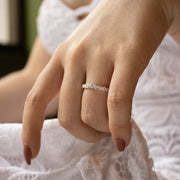 Anillo tipo churumbela  en plata ley 925 con cristales de circón transparente