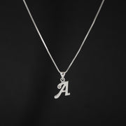 Collar con letra inicial en plata ley 925