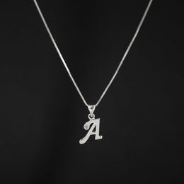 Collar con letra inicial en plata ley 925