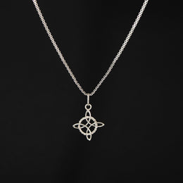 Collar con dije de nudo de bruja en plata ley 925 certificada y cadena de tejido chino