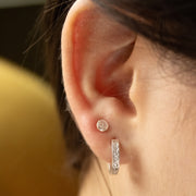 Topitos redondos con circón o cristal transparente en plata ley 925