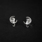 Topitos con forma de gato en luna en plata ley 925 con circón
